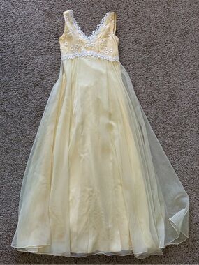 Vintage Jean Blackburn Yellow Daisy Embroidered Chiffon Maxi Dress Cottagecore
